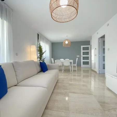 Apartment Magic Fenals *